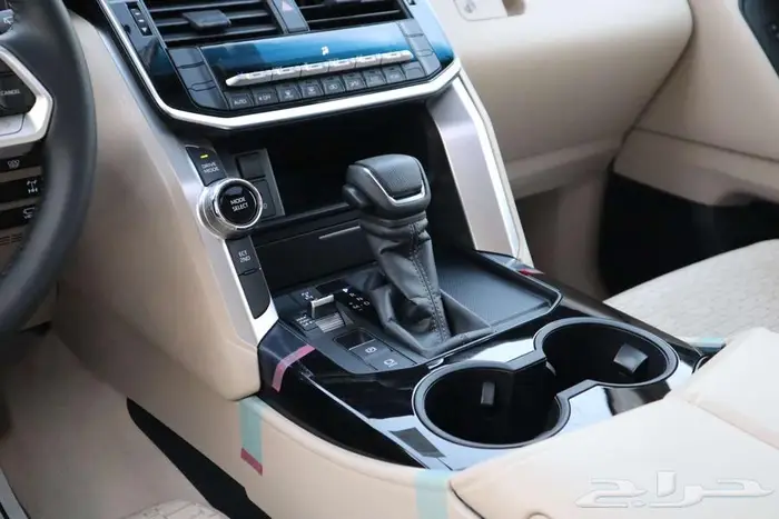 تويوتا لاندكروزر GXR2 بنزين 2025 مبيعات البنوك 15