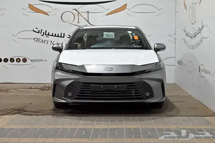 تويوتا كامري E بلس هايبرد فتحة تماتيك 2025 1