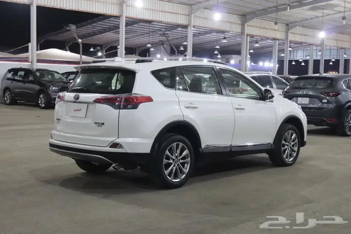 تويوتا راف فور 2018 فل كامل بريميوم 7