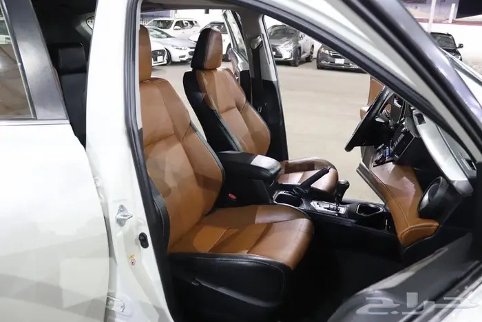 تويوتا راف فور 2018 فل كامل بريميوم 16