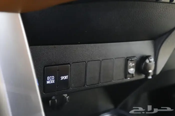 تويوتا راف فور 2018 فل كامل بريميوم 19