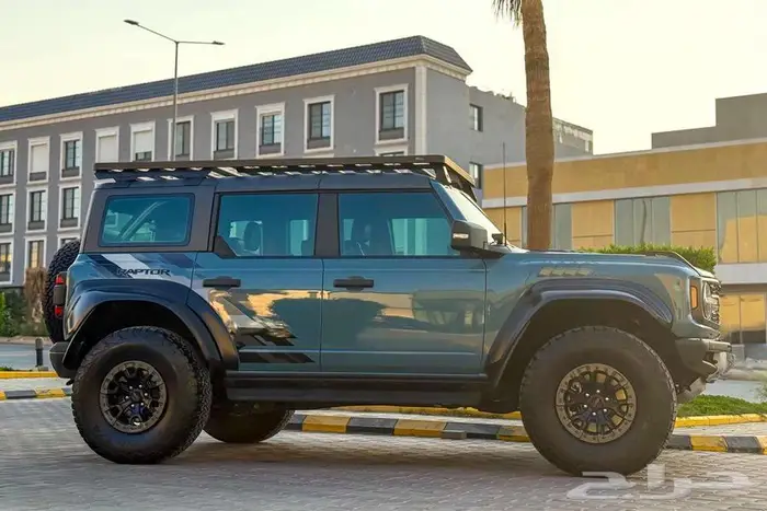 فورد برونكو رابتر V6 2022 ازرق سعودي 2