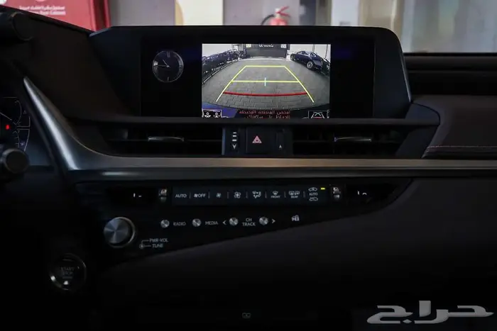 لكزس ES250 موديل 2021 ممشي قليل 12