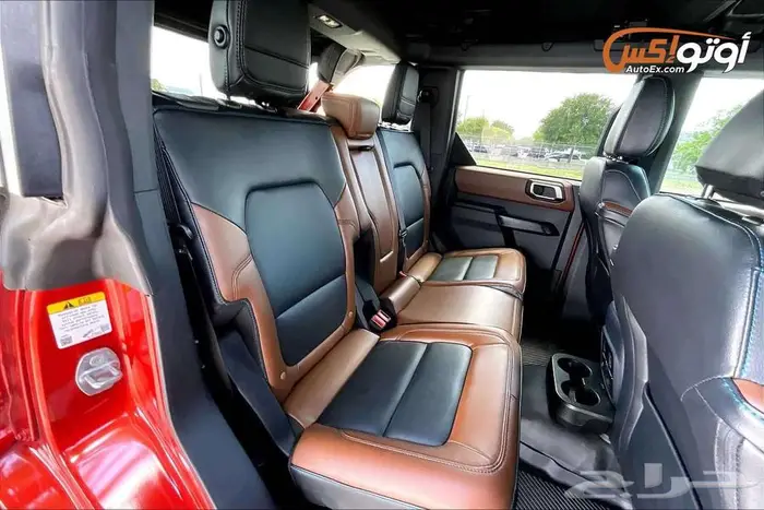 2024 فورد برونكو أوتر بانكس 11