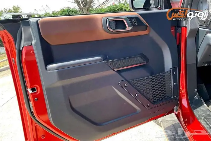 2024 فورد برونكو أوتر بانكس 12