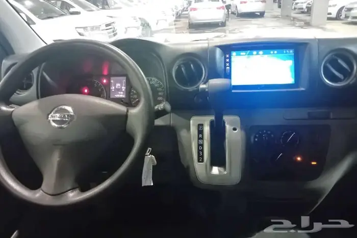 نيسان أورفان 2022 ركاب بنزين خليجي 4