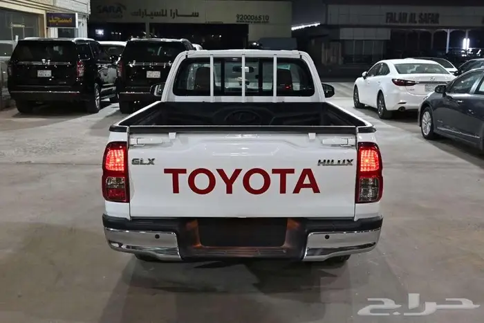 تويوتا هايلوكس غمارة بنزين 2022 GLX فل سعودي 5