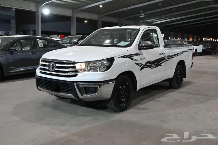 تويوتا هايلوكس غمارة بنزين 2022 GLX فل سعودي 0