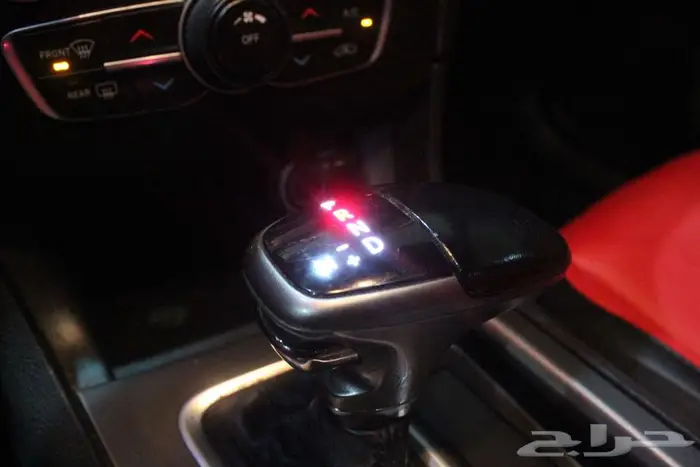 دودج تشارجر 2020 اسود بطاقة جمركية 62