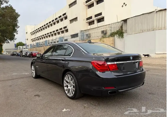 للبيع BMW 740 Li نظيف جدا 2012 فل كامل مصين جاهز 3