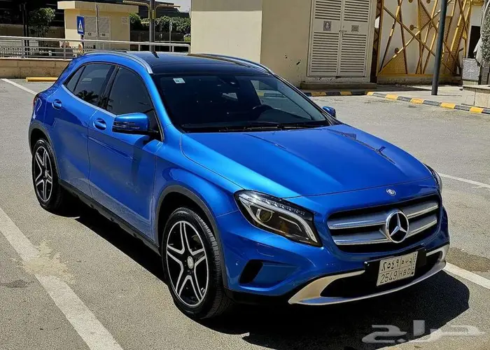 Mercedes GLA250 2