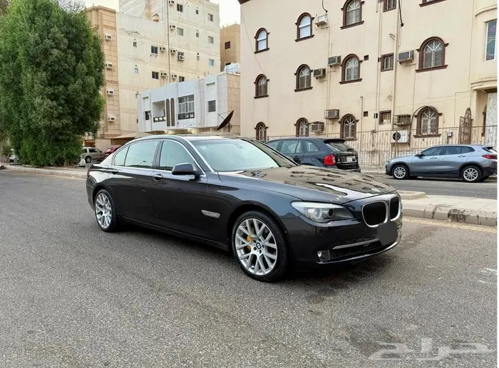 للبيع BMW 740 Li نظيف جدا 2012 فل كامل مصين جاهز 21