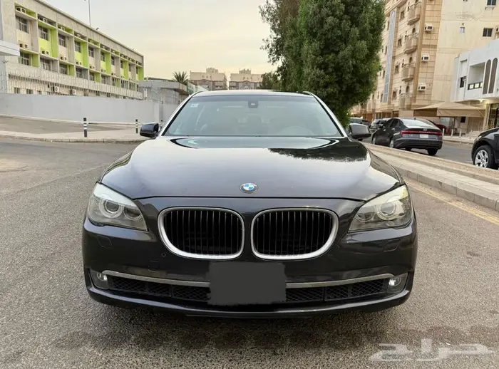 للبيع BMW 740 Li نظيف جدا 2012 فل كامل مصين جاهز 19