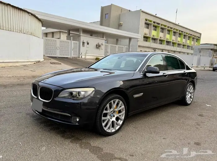 للبيع BMW 740 Li نظيف جدا 2012 فل كامل مصين جاهز 1