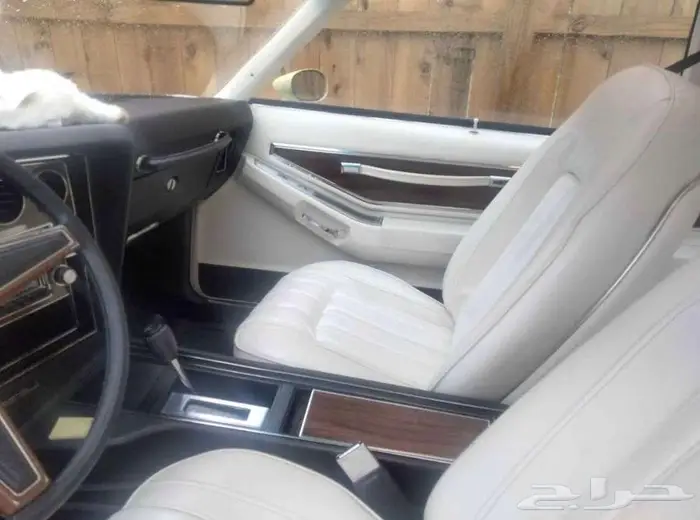 للبيع قراند بركس موديل 1977 Pontiac grand prix SE Coupe 2D 8