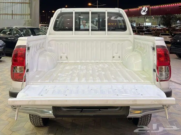 تويوتا هايلوكس DLX ديزل دبل تماتيك خليجي 2025 9