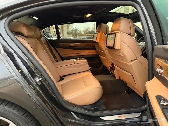 للبيع BMW 740 Li نظيف جدا 2012 فل كامل مصين جاهز 14