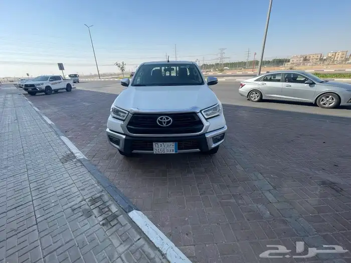 هايلوكس 2022 فل كامل تماتيك بصمه 1