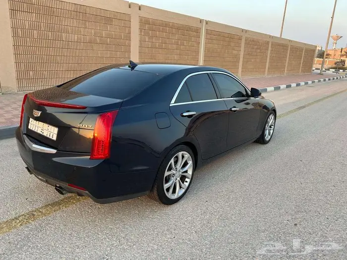 كاديلاك بيع او بدل 1