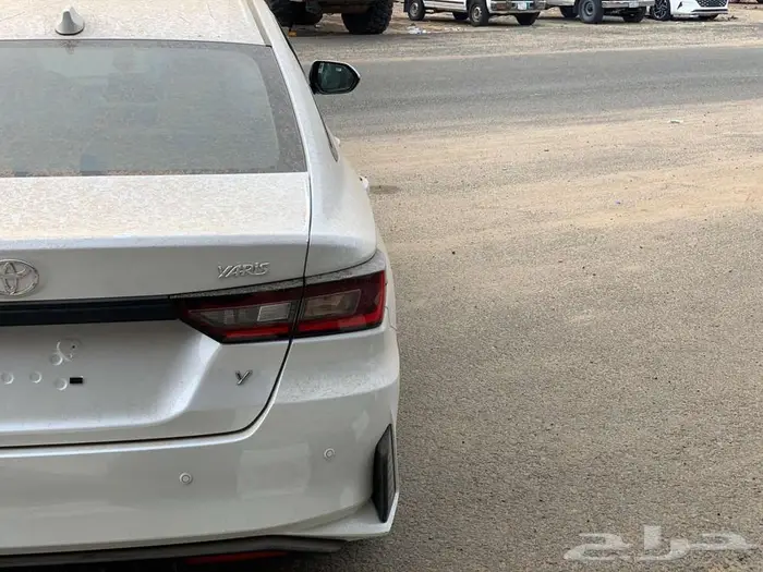 تويوتا يارس 2026 ستاندر 8