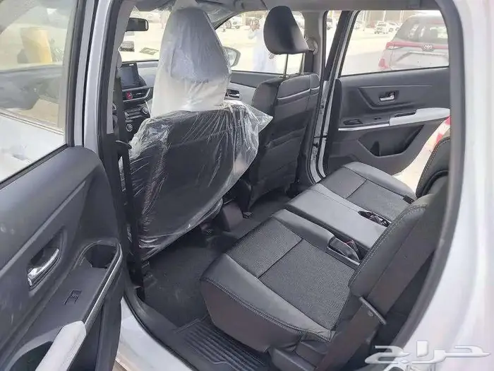 تويوتا فيلوز GLX 2025 قير اوتماتيك بنزين 6