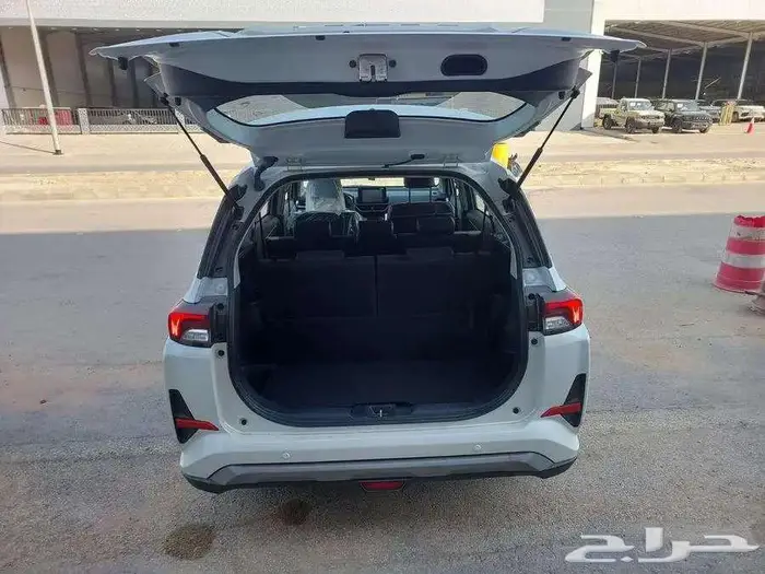 تويوتا فيلوز GLX 2025 قير اوتماتيك بنزين 7