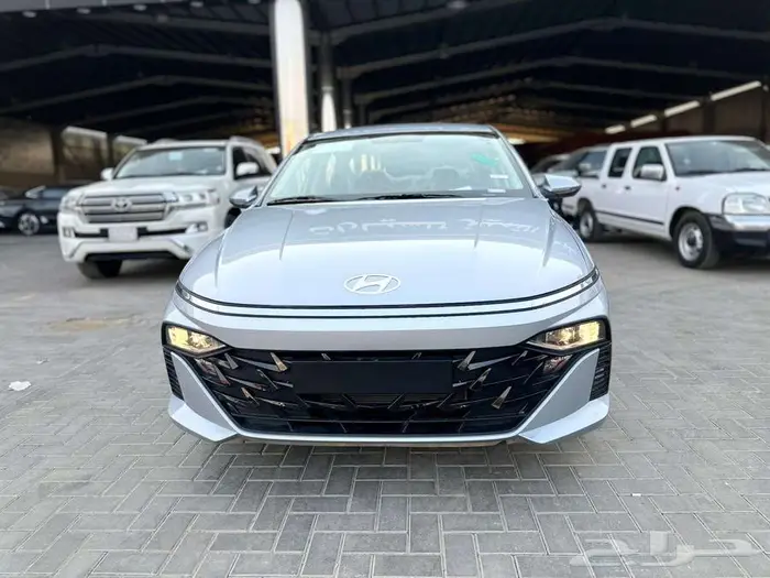 اكسنت فليت 2026 4