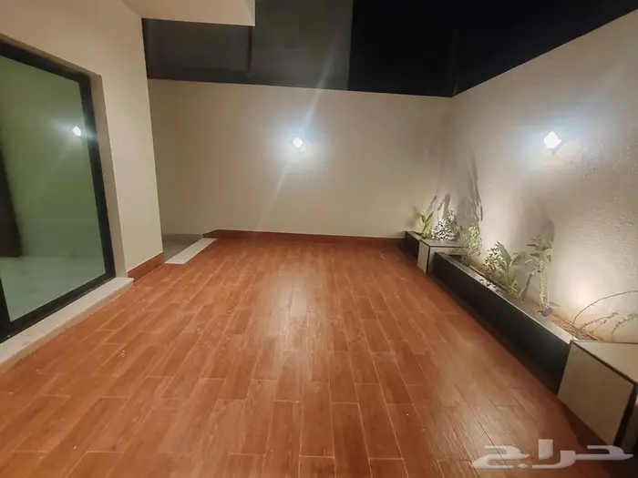 فيلا نص ارض تشطيب فاخر فاخر 26