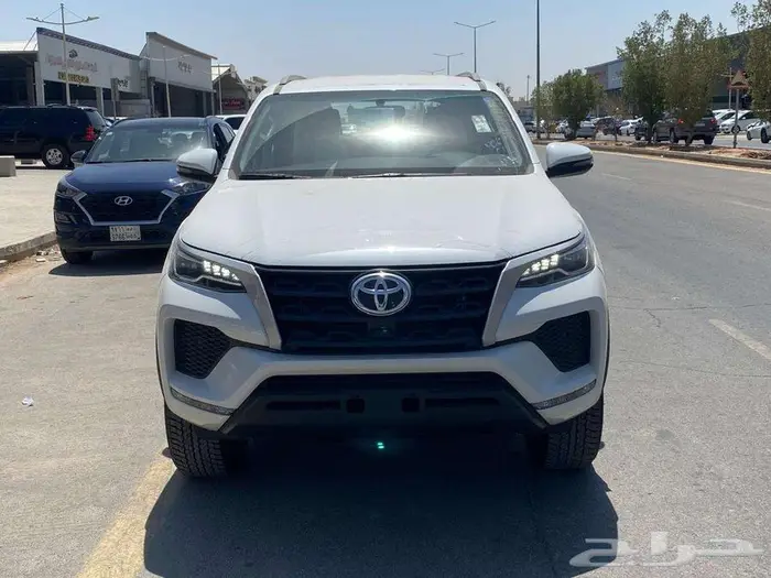 تويوتا فورتشنر GX2 بنزين دبل و بدون سعودى موديل 2025 1