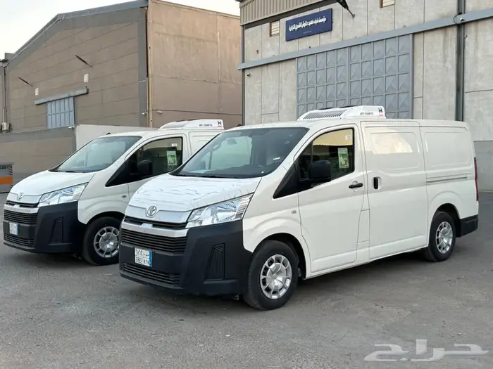 للبيع باص ثلاجة وكاله عدد 2 ديزل 2023 17