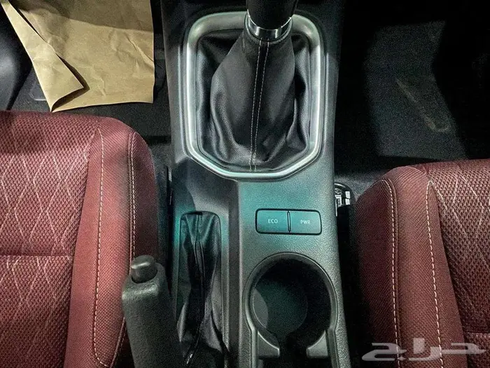 تويوتا هايلوكس غمارتين بنزين S.GLX قير عادي دبل 2025 سعودي 16