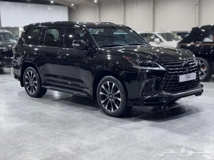لكزس LX 570s Black Edition موديل 2023 1