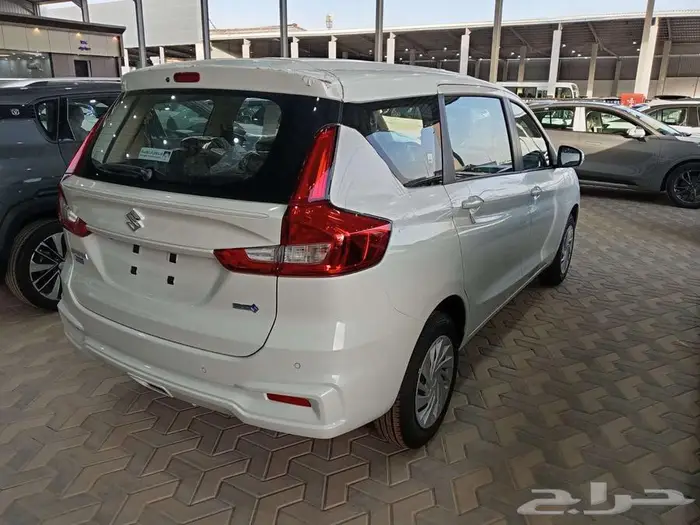 سوزوكي ارتيجا GL   GLX موديل 2025 4