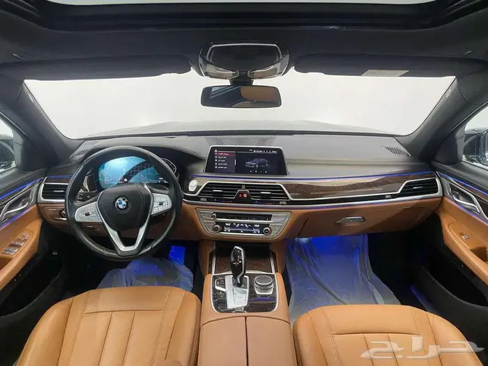 بي ام دبليو 2021 730LI 14