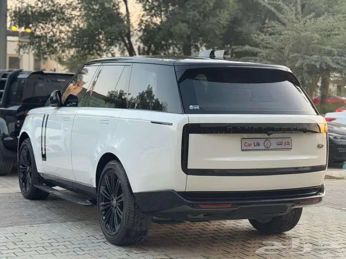 رنج روفر اوتوبيقرافي 2022 2