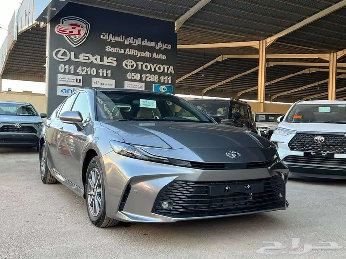 تويوتا كامري E ستاندر جنوط موديل 2025 1