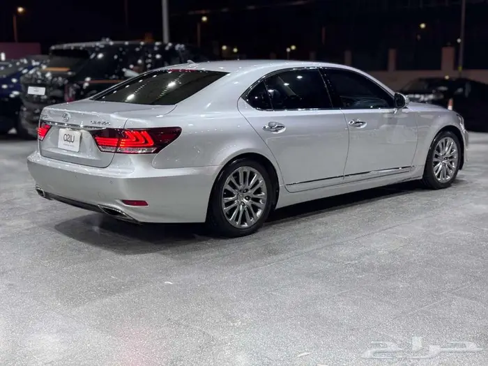 لكزس LS 460L موديل 2013 3