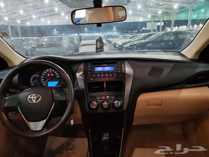 تويوتا يارس موديل 2022 2