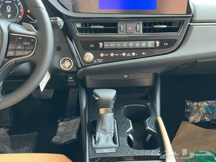 لكزس اي اس 250 AA استاندر 2025 سعودي 18