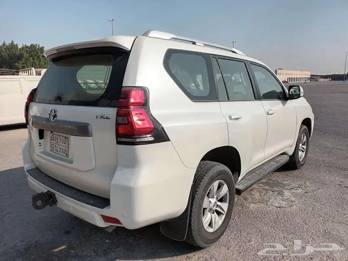 تويوتا برادو ديزل TXL موديل 2022 6