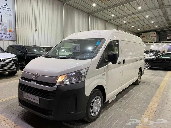 تويوتا هايس بضاعة سقف عالي 2025 ديزل ابيض اوتوماتيك 21