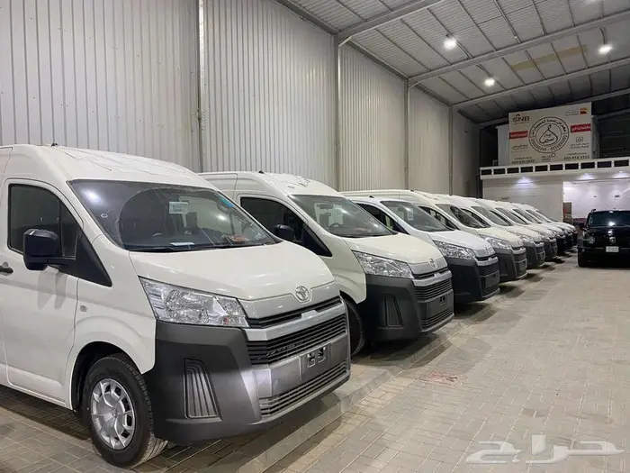 تويوتا هايس بضاعة سقف عالي 2025 ديزل ابيض اوتوماتيك 26