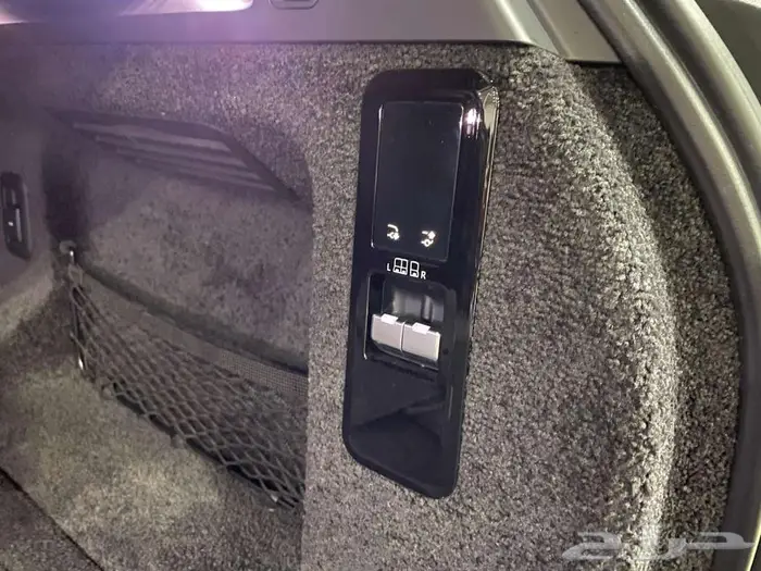 رينج روفر 2023 HSE ازرق غامق 8 سلندر خليجي ماشيه 95000كم 20