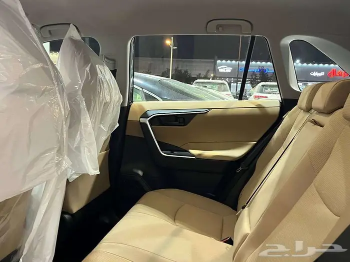 تويوتا راف فور LE ستاندر دبل 4X4 موديل 2025 سعودي 9