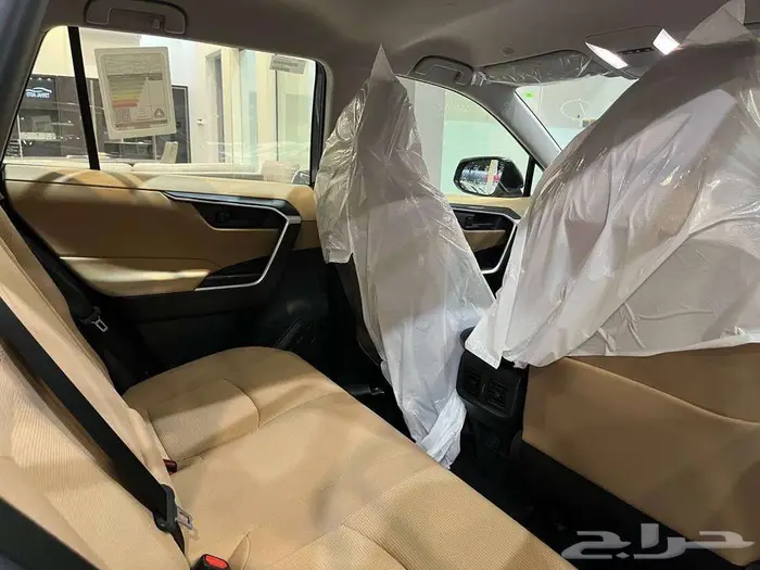 تويوتا راف فور LE ستاندر دبل 4X4 موديل 2025 سعودي 10
