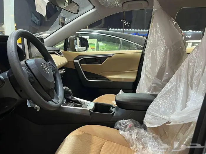 تويوتا راف فور LE ستاندر دبل 4X4 موديل 2025 سعودي 8