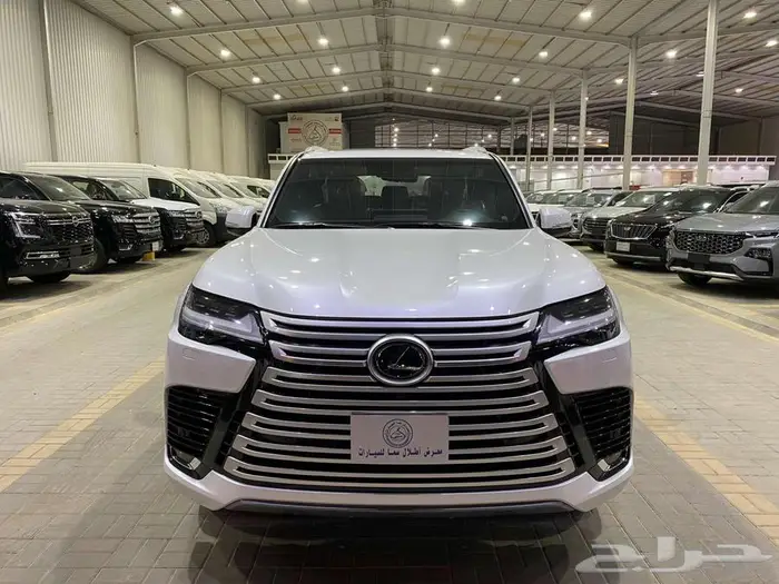 لكزس ال اكس 600 BB 2024 ابيض خليجي ماشيه 26000 كم 0