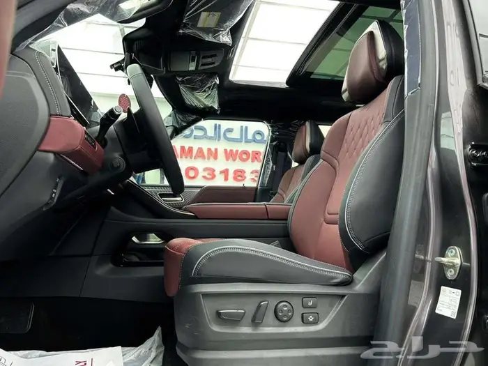 انفينتي QX80 اوتو جراف 2025 قيادة تجمع بين القوه والفخامه 19