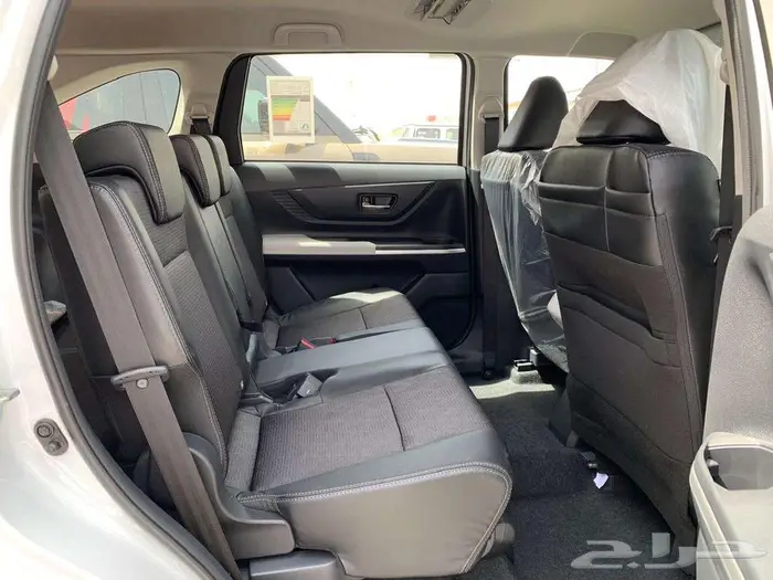 تويوتا فيلوز GLX بنزين 2025 13