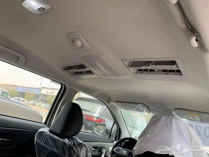 تويوتا فيلوز GLX بنزين 2025 6